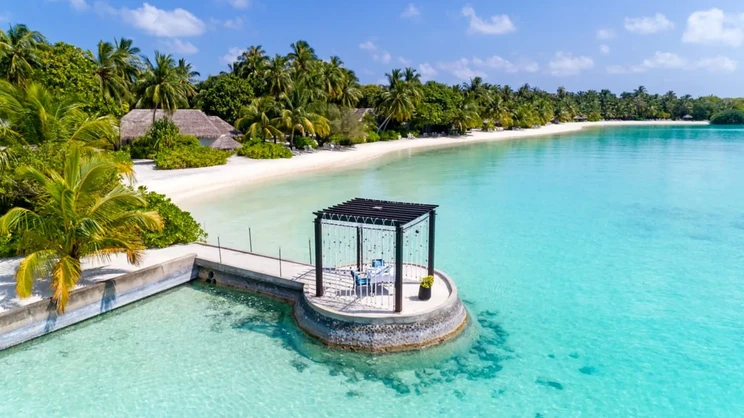 Sheraton Maldives Full Moon Resort & Spa